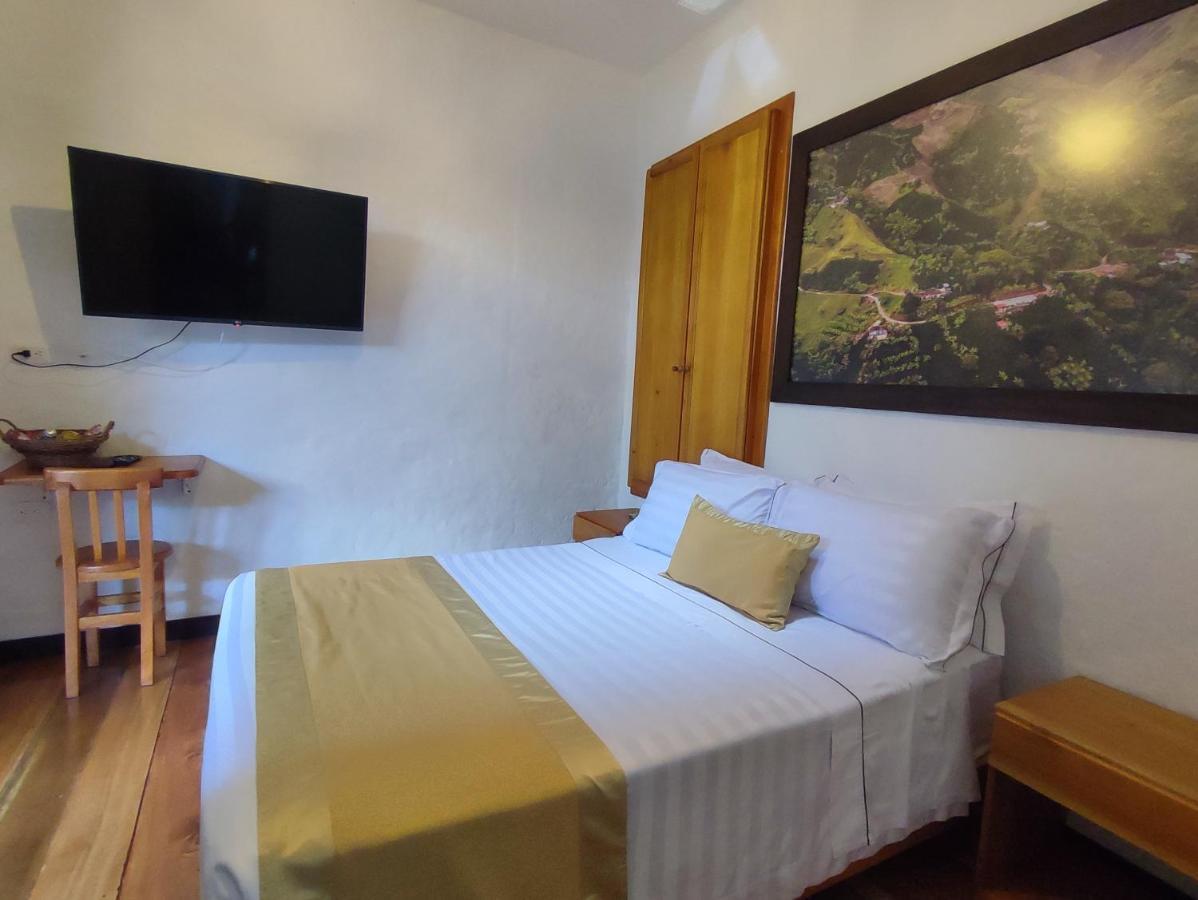Hotel Boutique La Leyenda 1860 Salamina Екстериор снимка